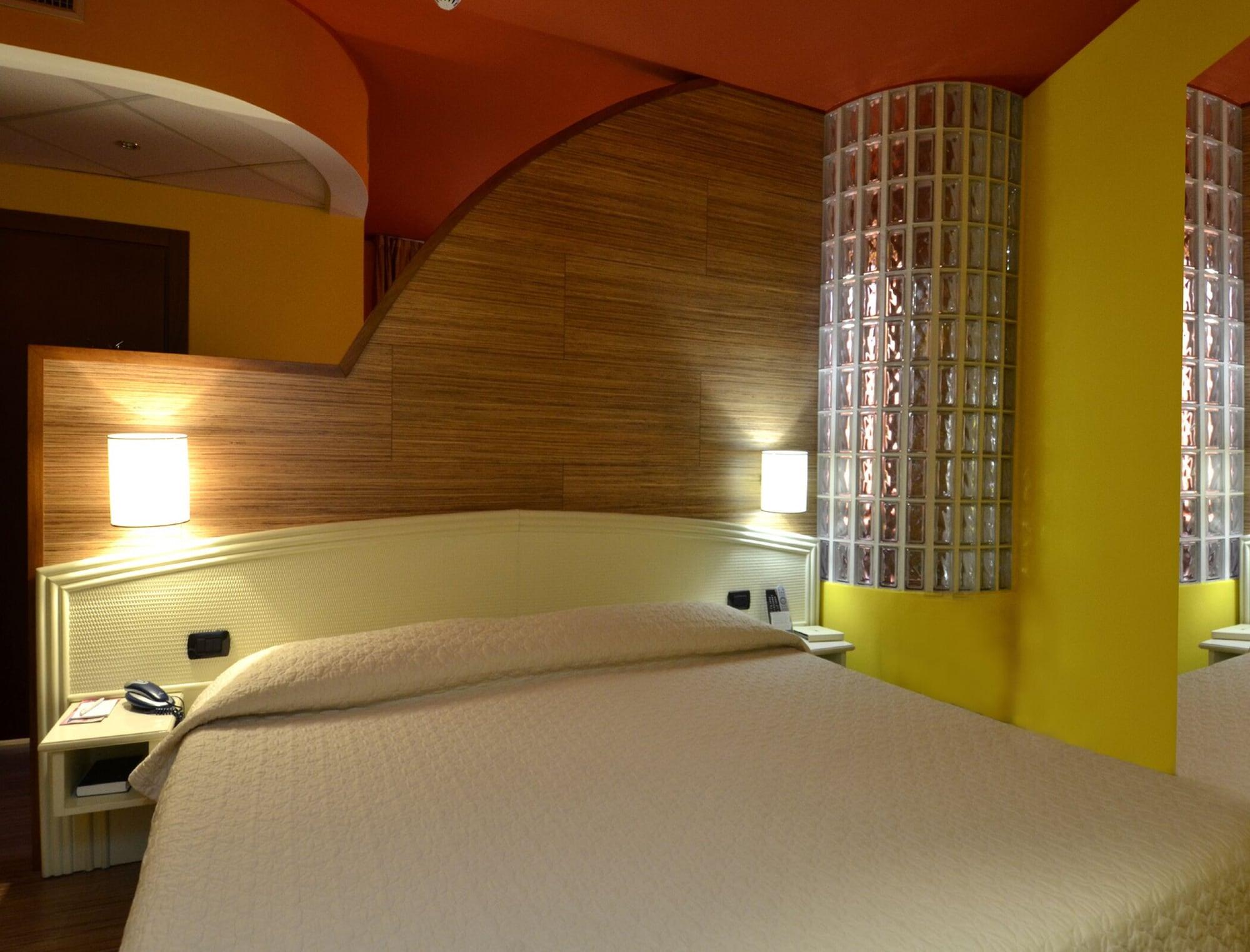 Welcome Hotel Λενιάνο Εξωτερικό φωτογραφία