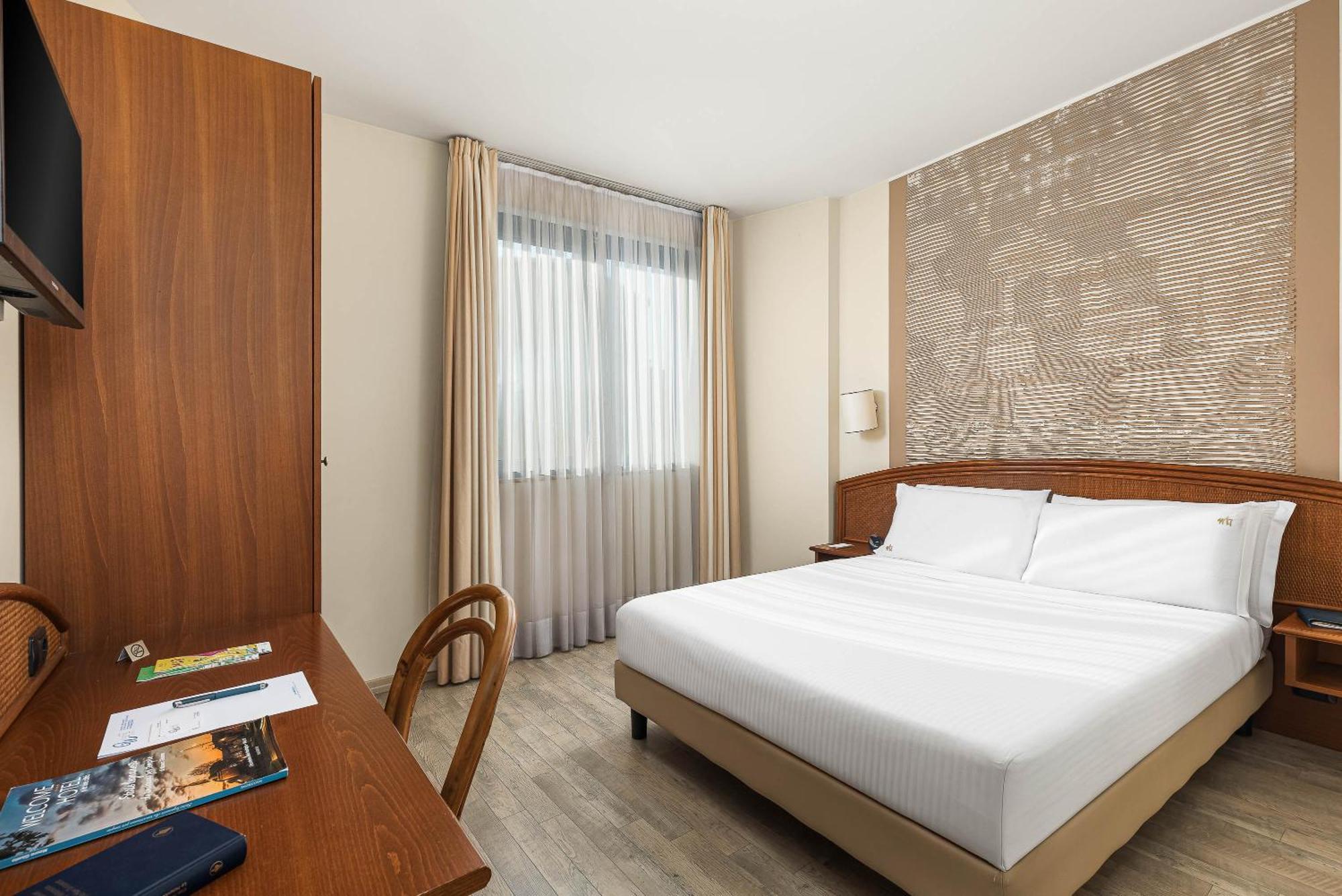 Welcome Hotel Λενιάνο Εξωτερικό φωτογραφία